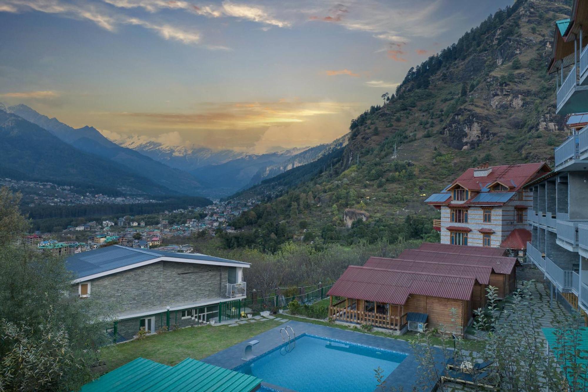 Hotel Echor Himalayan Heights Manali Esterno foto
