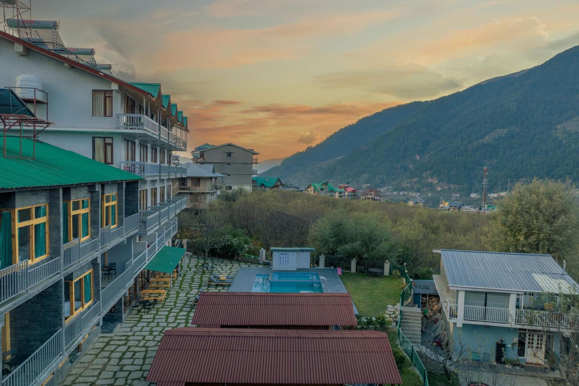 Hotel Echor Himalayan Heights Manali Esterno foto