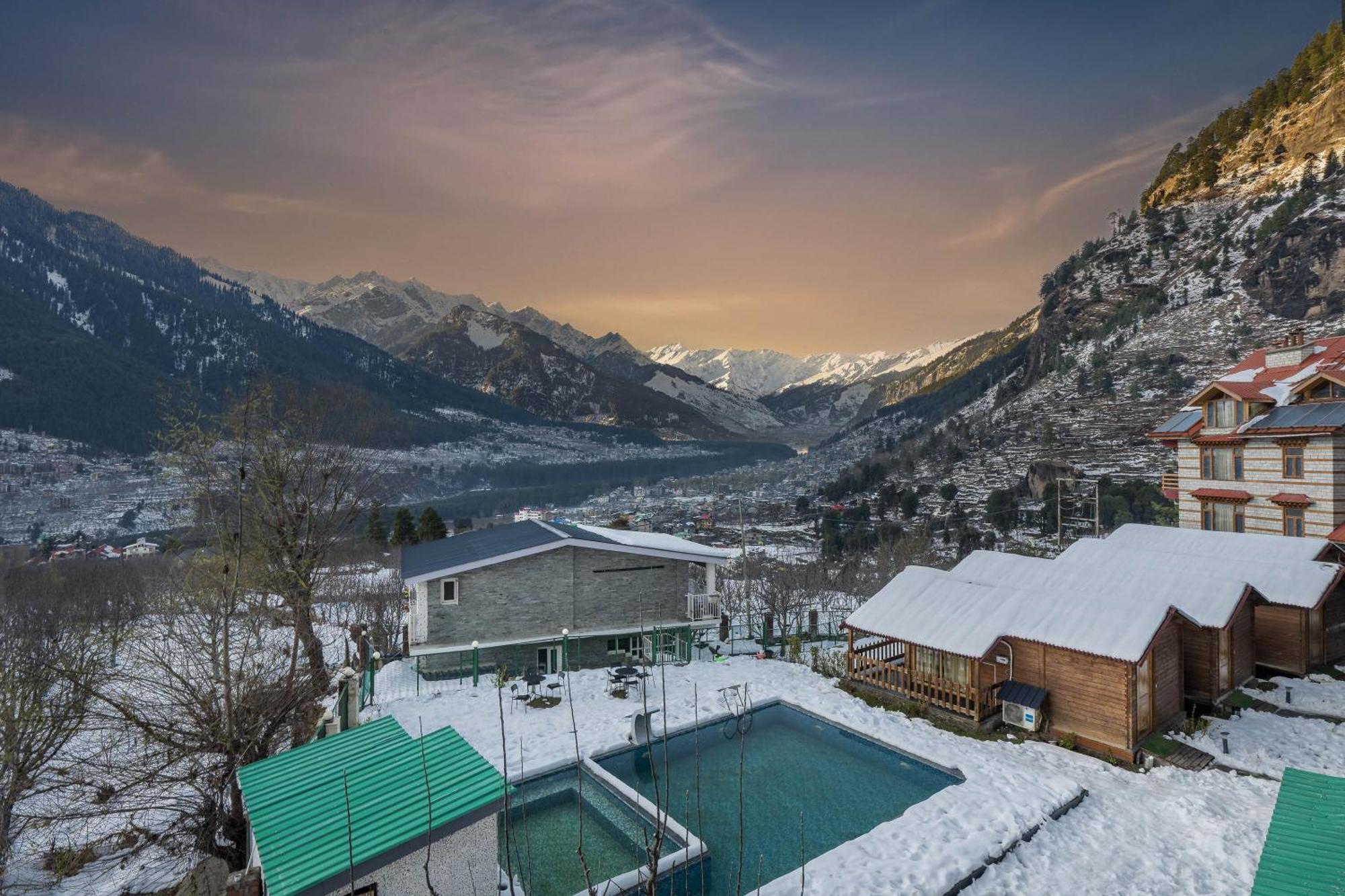 Hotel Echor Himalayan Heights Manali Esterno foto