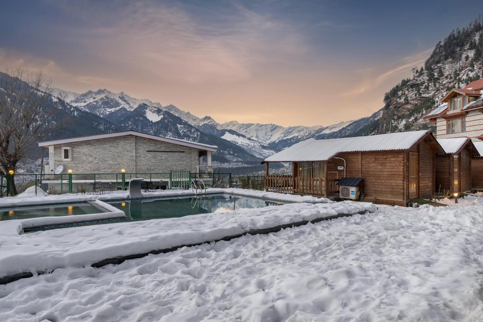 Hotel Echor Himalayan Heights Manali Esterno foto
