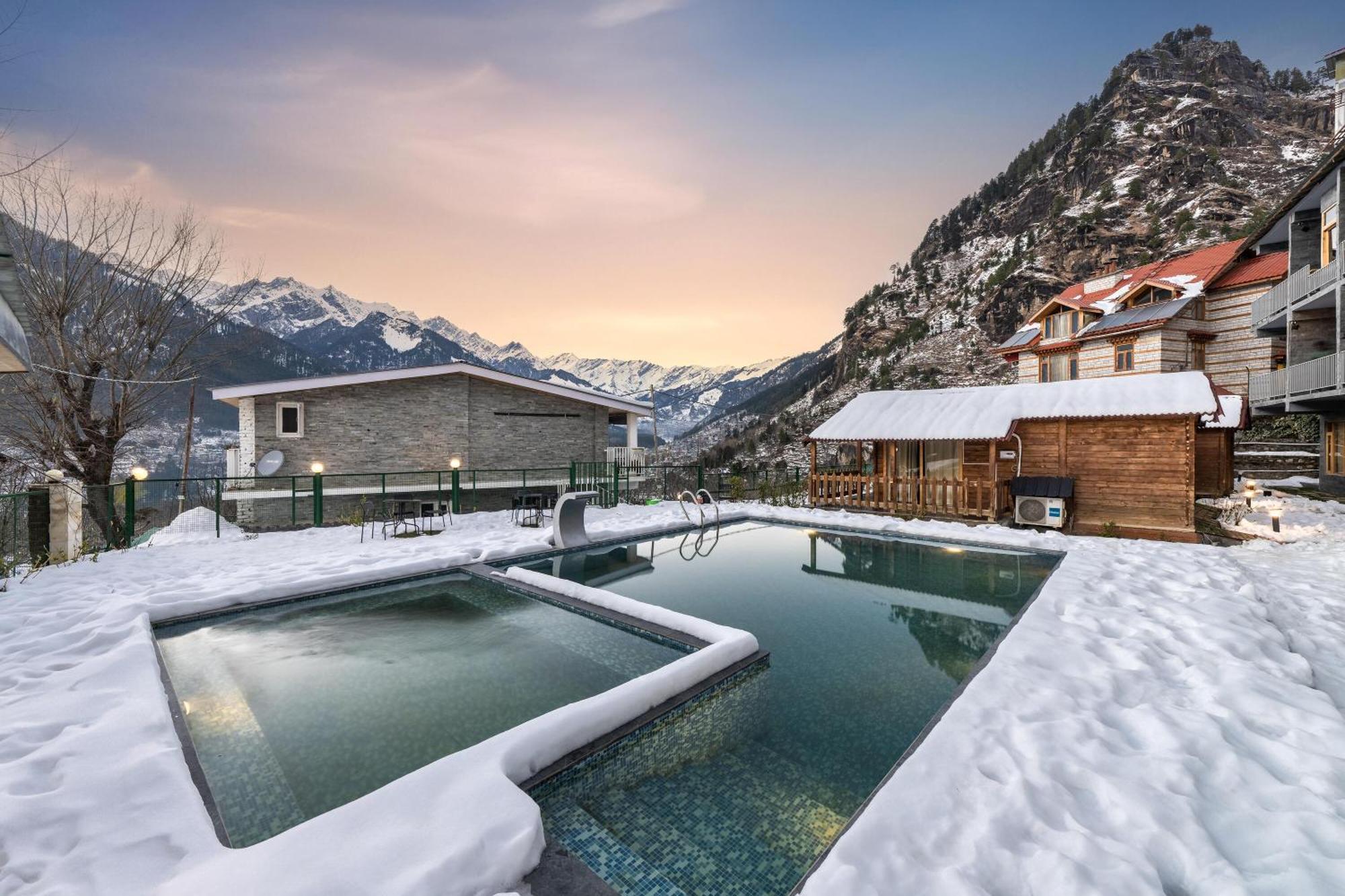 Hotel Echor Himalayan Heights Manali Esterno foto